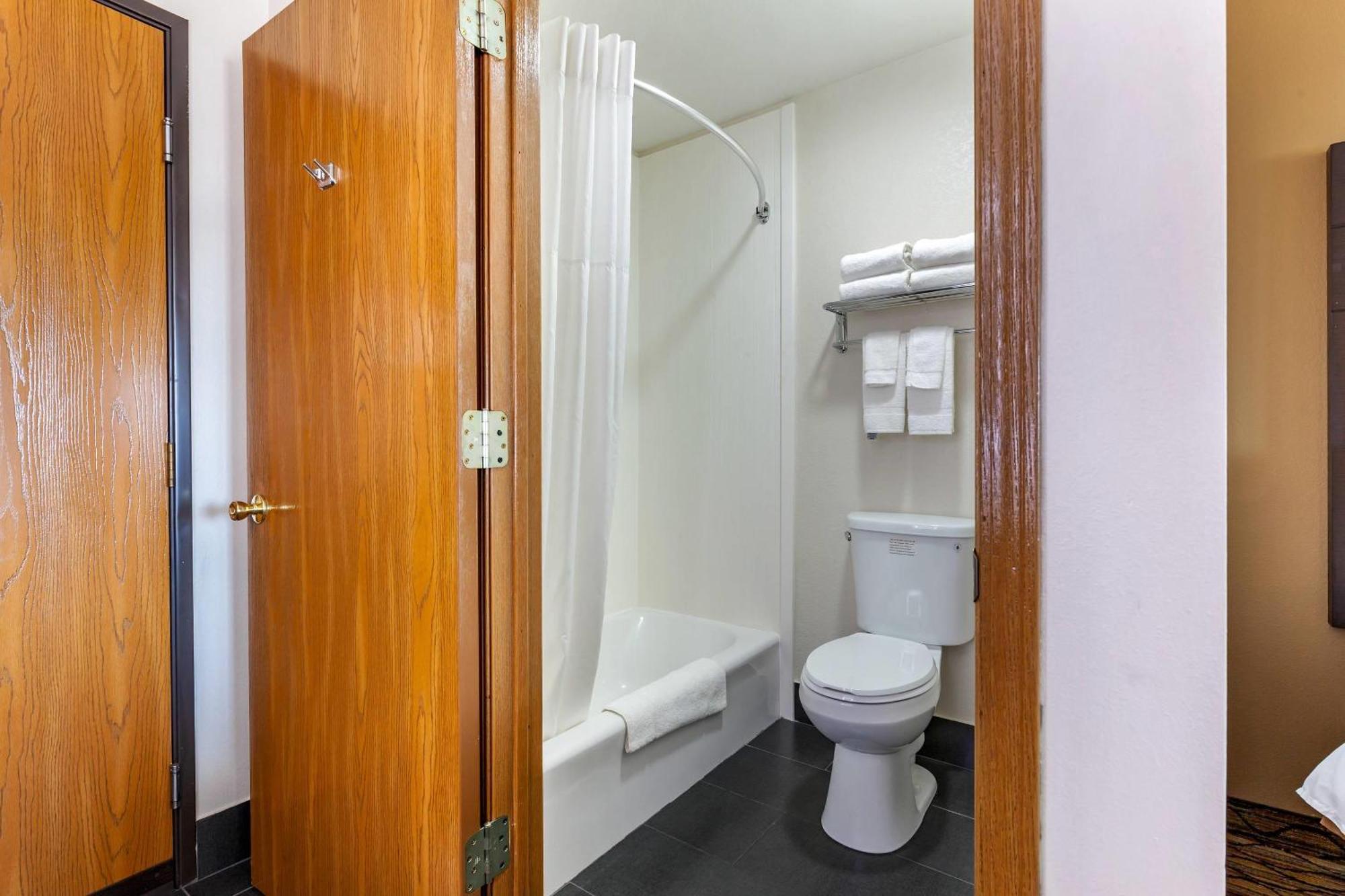 Quality Inn New London Ngoại thất bức ảnh